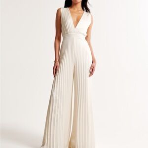 NWT- Abercrombie Giselle Pleated Jumpsuit White